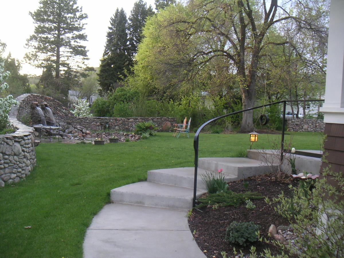Blossom'S Bed And Breakfast Missoula Exterior photo