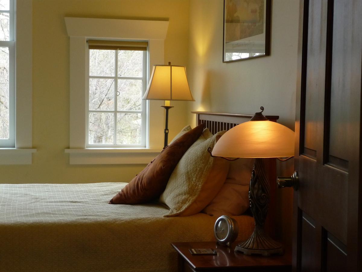 Blossom'S Bed And Breakfast Missoula Exterior photo