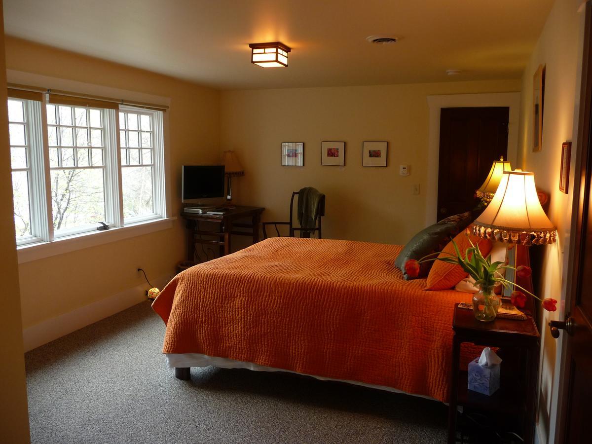 Blossom'S Bed And Breakfast Missoula Exterior photo