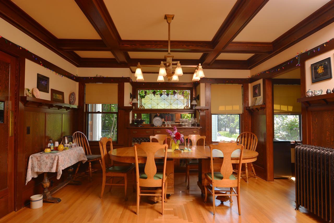 Blossom'S Bed And Breakfast Missoula Exterior photo